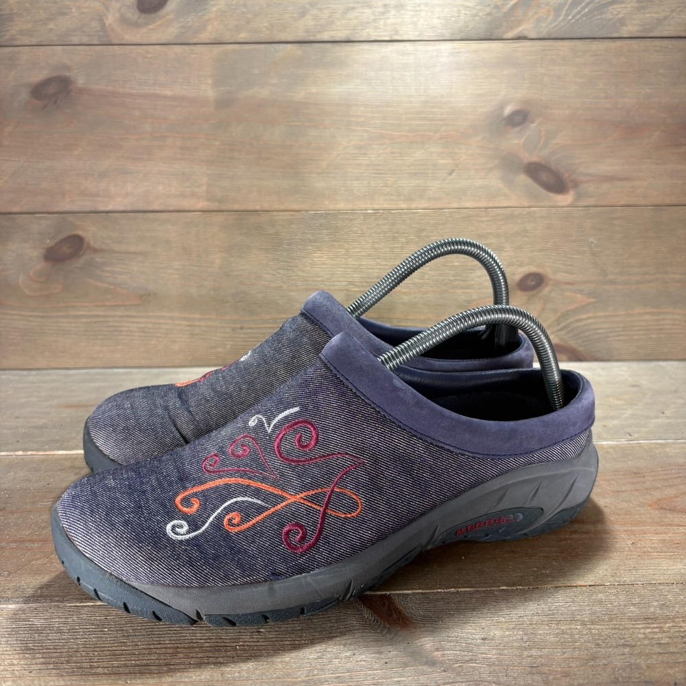Merrell Encore Womens size 8.5 shoes purple Suede Trim Embroidered clogs